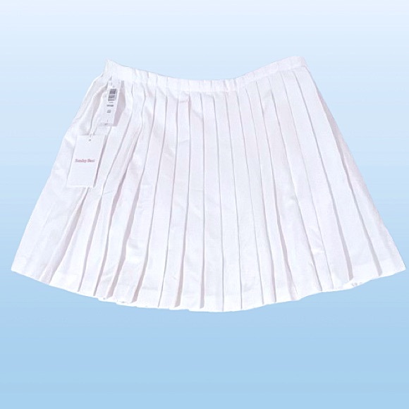 π- Aritzia Sunday Best- Epiphany White High Waisted Pleated Skirt. Size:4 - Picture 2 of 7